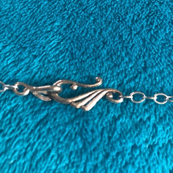 Brushed Nickle Silver Mustache Necklace 18 Inch Large Chain Hook & Loop Closure - Picture 3 of 4